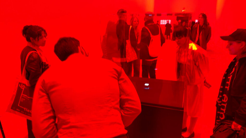 Alfredo Jaar — The End of the World (2023–2024), Biennale de Venise 2026 — image de la vidéo, VernissageTV.