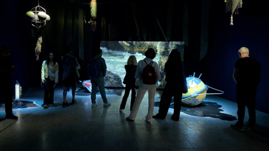 Anca Benera & Arnold Estefán — Black Seas – Scores for the Sonic Eye, Venise (2026) — image de la vidéo, VernissageTV.