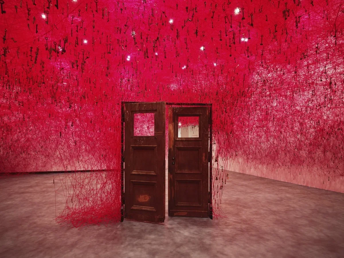 Chiharu Shiota — Threads of Life, London (2026)